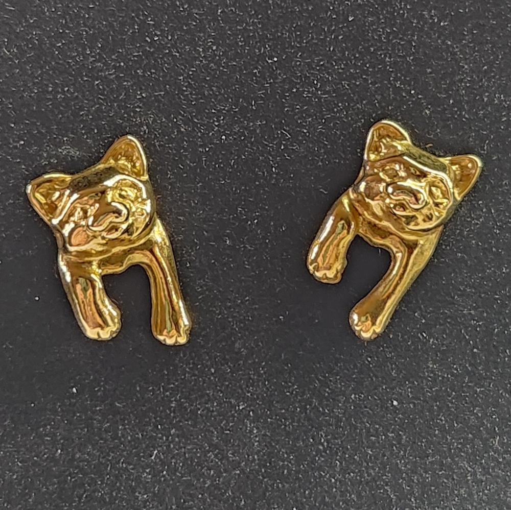 VTG Goldtone 3D Cat EARlusion earrings